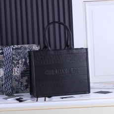 Christian Dior Shopping Bags